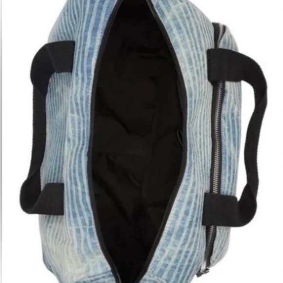 Steve Madden Weekender Duffle Bag - Picture 2 of 3